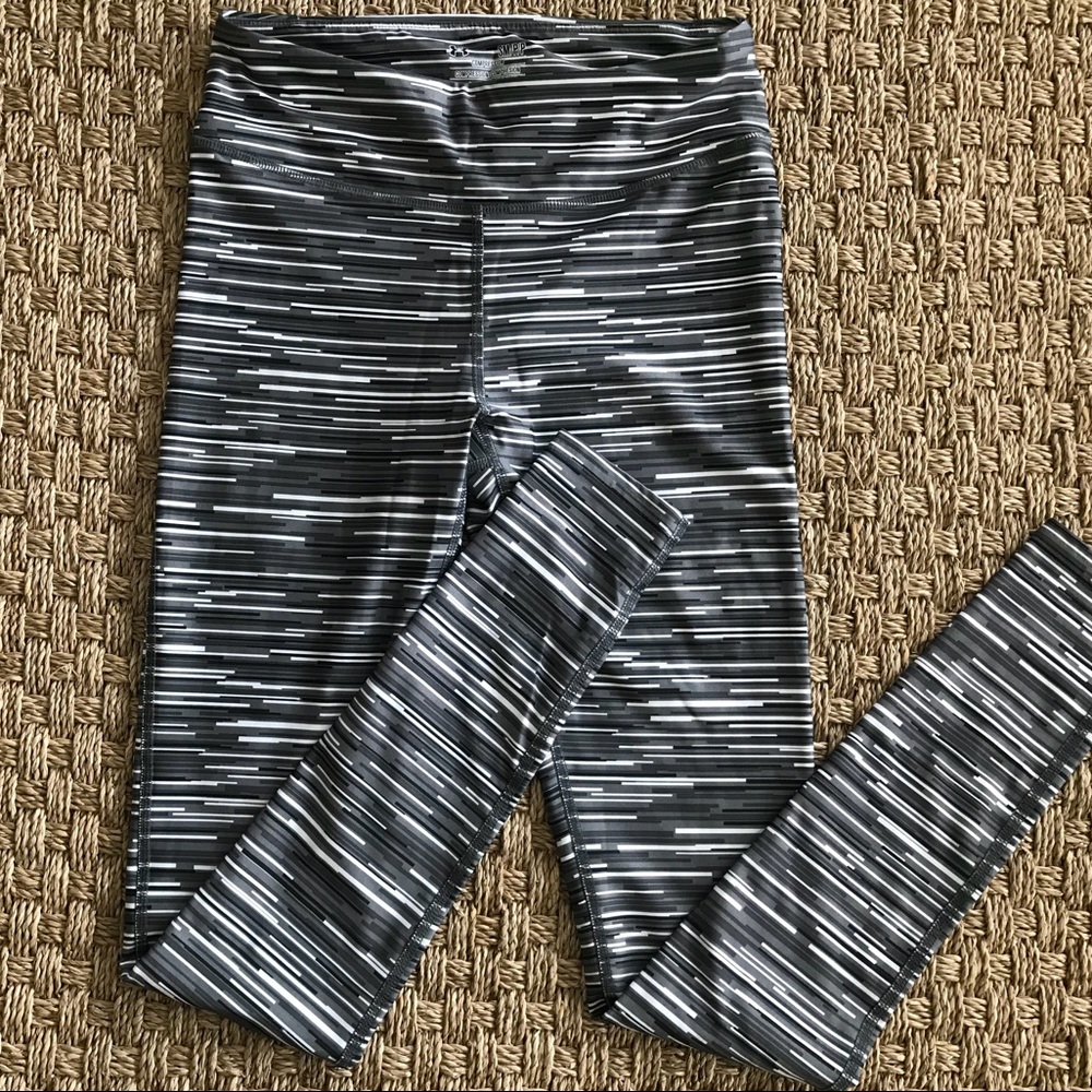 Striped Under Armor compression Leggings